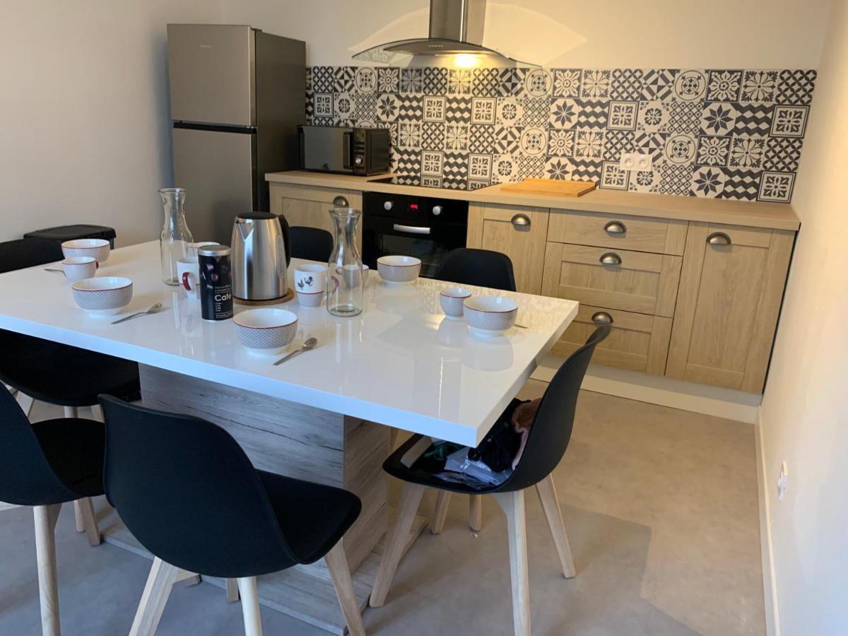 Le Famillial , 2 Chambres Doubles Lits Faits Et Serviettes De Toilette Fournies Avec Parking Prive 1 Voiture, Netflix, Disney Plus Disponible Dieppe Ngoại thất bức ảnh